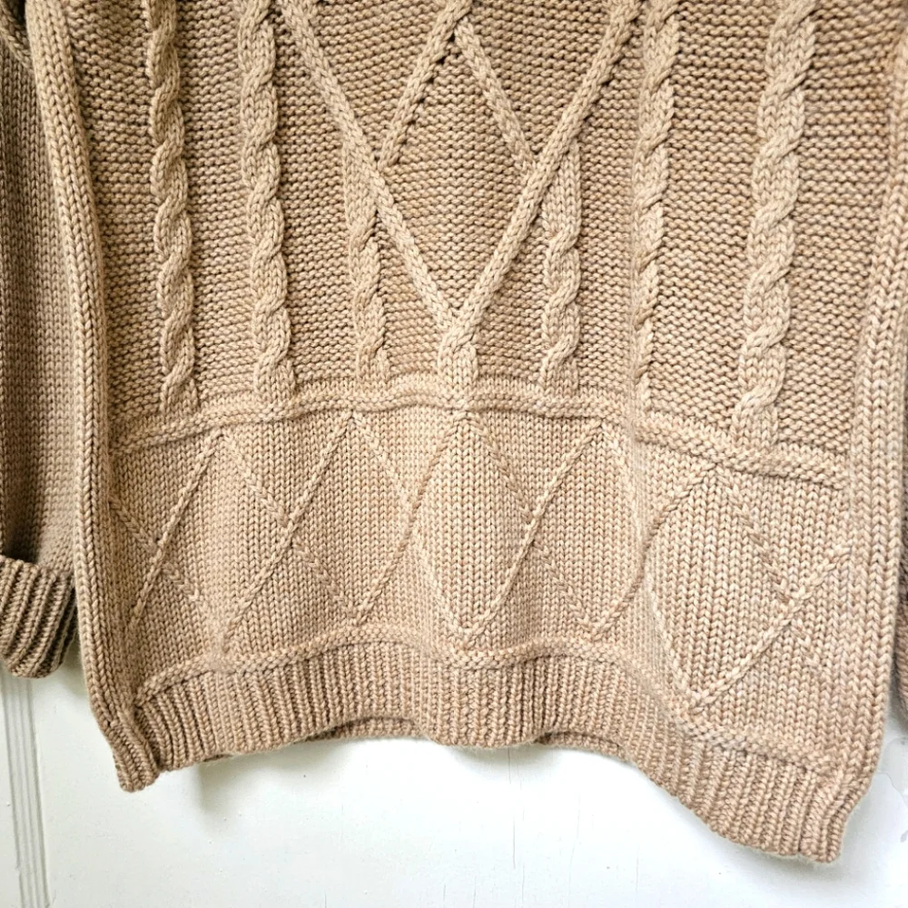 NWOT•Amour Vert wool sweater (L) - Picture 12 of 12